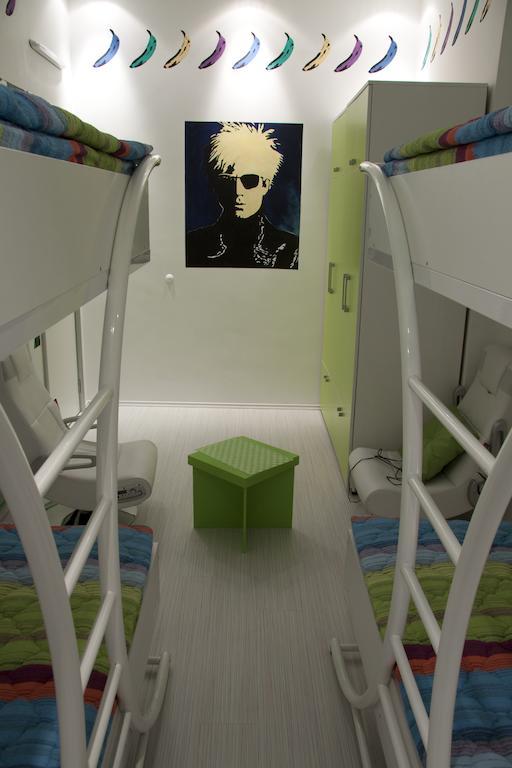 Pop Art Hostel Belgrado Camera foto